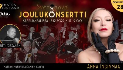 Etualalla vaaleahiuksinen nainen, jolla mustat hansikkaat, takana bändi.