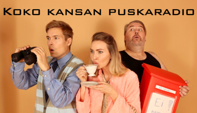 Näyttelijät rooliasuissa