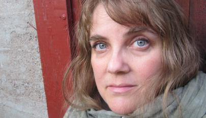 Kuvassa on yksi henkilö.