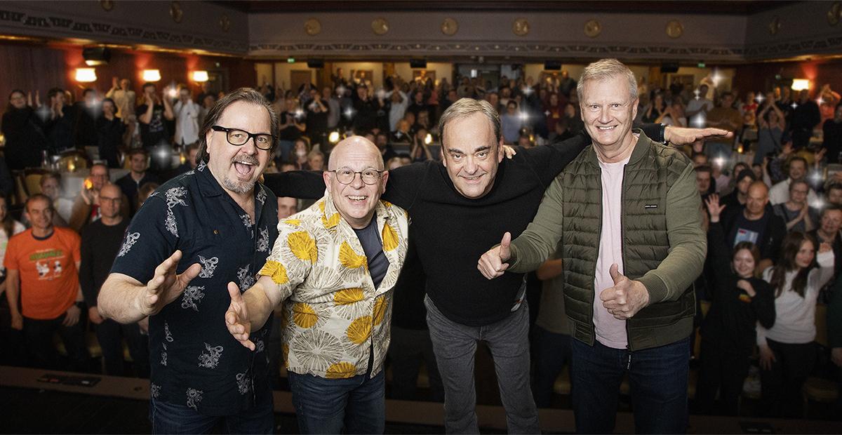 Heikki Hela, Timo Kahilainen, Olli Keskinen ja Matti Grönberg lavalla mukavissa tunnelmissa 
